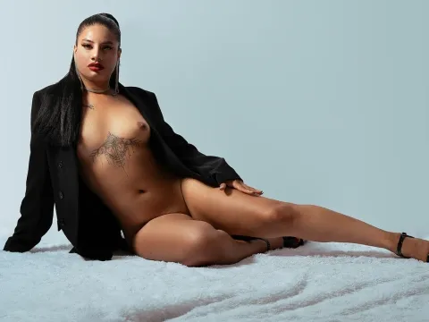 mature sex model AlanaOzman