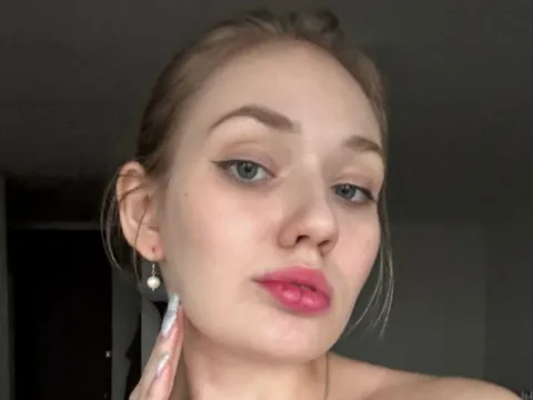 naked webcams model AliceWick