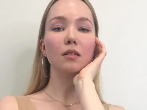 video live chat model ConstanceCarradi