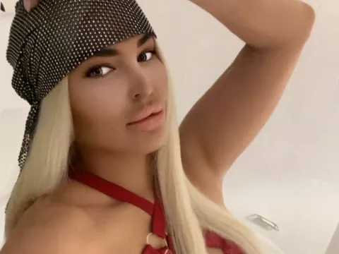 nude webcams model DoreaCherry