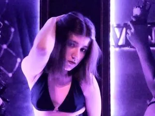 nude webcams model EmiliaLandau