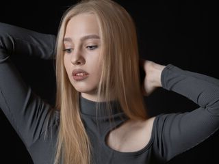 real live sex model EmilyBoland