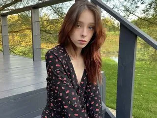 naked webcams model EmmaHedone