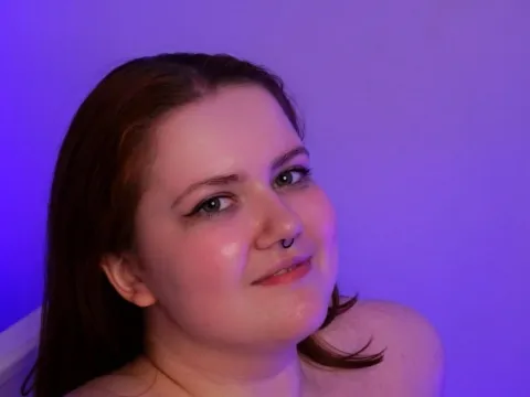 cam chat model GwenBown