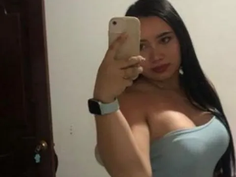 nude webcam chat model HannaRusi