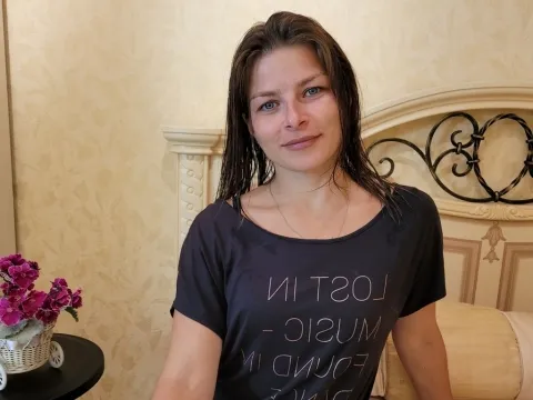 video dating model HelgaSafi