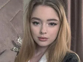 adult webcam model LoraMurr