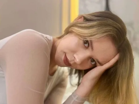 live webcam sex model LunaMilese