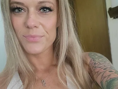 webcam sex model MaddiMarie