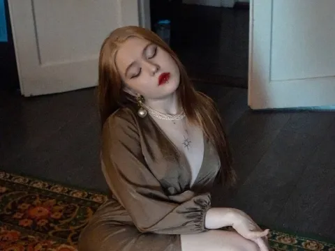 in live sex model NaomiSteel