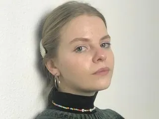 live sex camera model PhoebeEllington