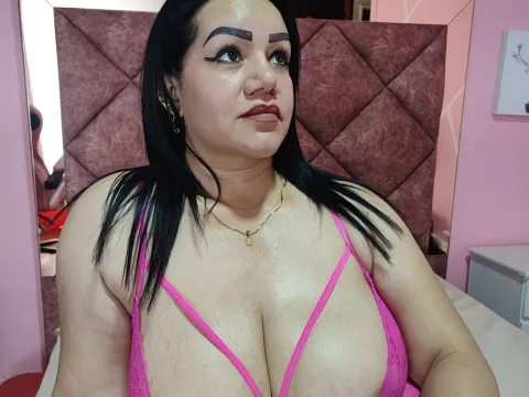 nude webcams model RafaelaJhonson