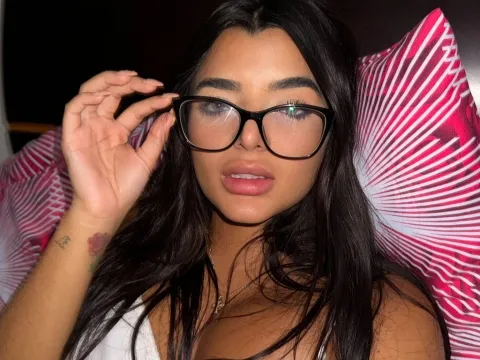 live online sex model SabrinaLovens