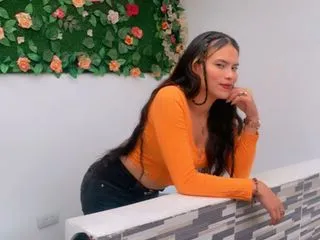 sex video live chat model SaraValentia