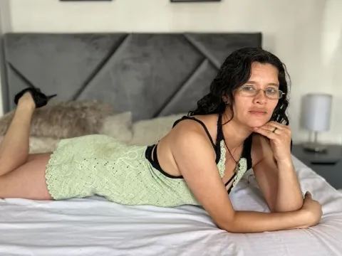 sex webcam model SereneCardigan