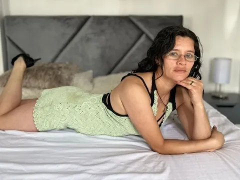 sex video live chat model SereneGyosa