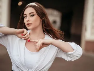 teen webcam model SophieWisniewski