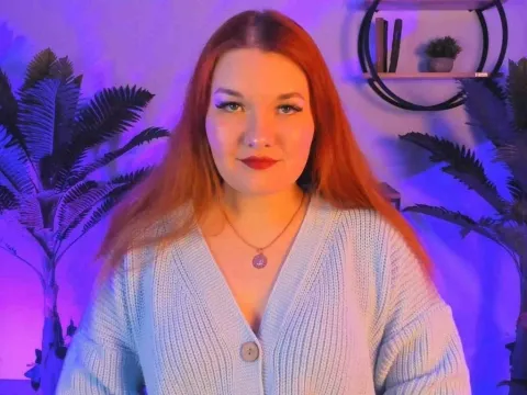 live sex online model SuzaneMore